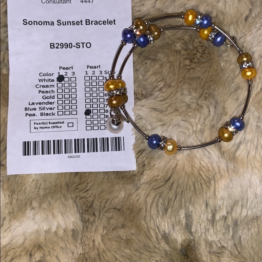 Vantel Pearl Wrist Candy Bracelet